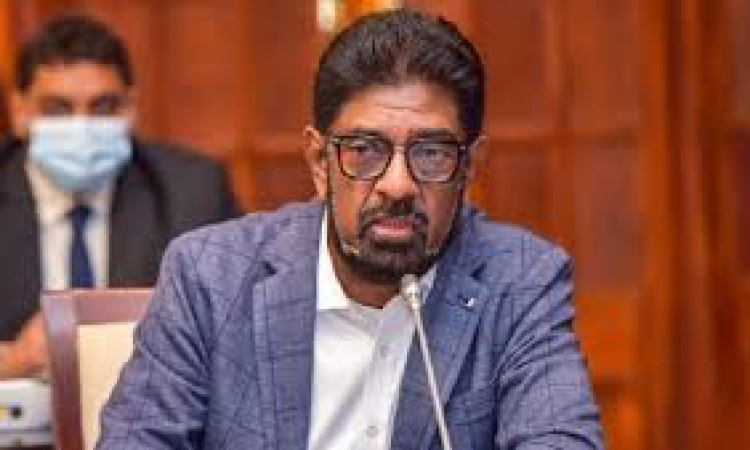 කෙහෙළිය බිරිඳ සහ දියණිය අත්අඩංගුවට ගනී..